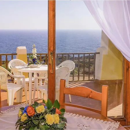 Front Apartment Punta de su Torrione